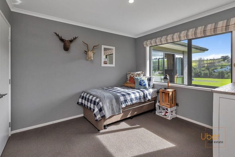 Photo of property in 19 Woodland Road, Maungaturoto, 0588