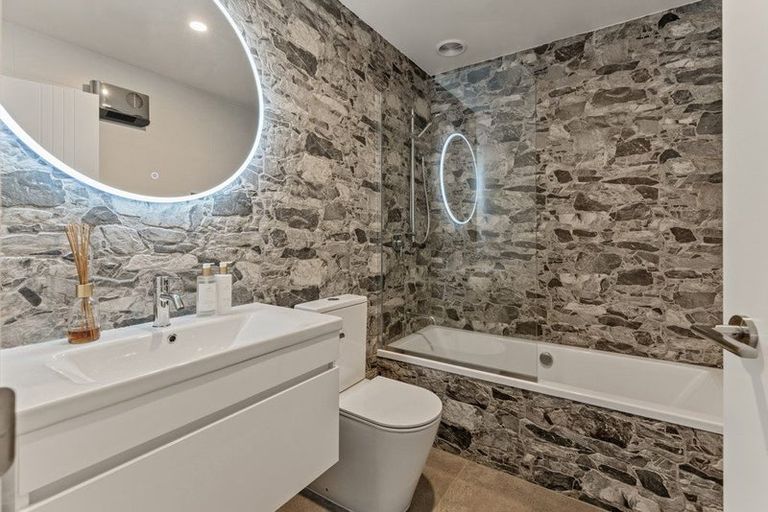 Photo of property in 27 Eminence Drive, Northwood, Christchurch, 8051