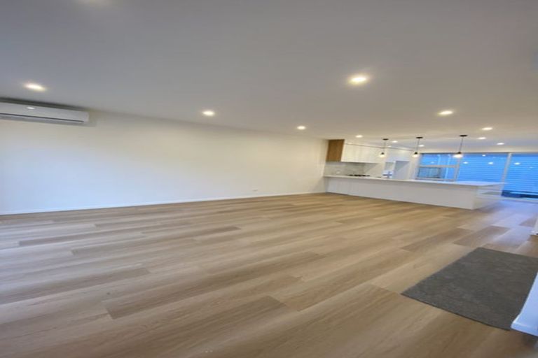 Photo of property in 37 Aviation Street, Takanini, 2112