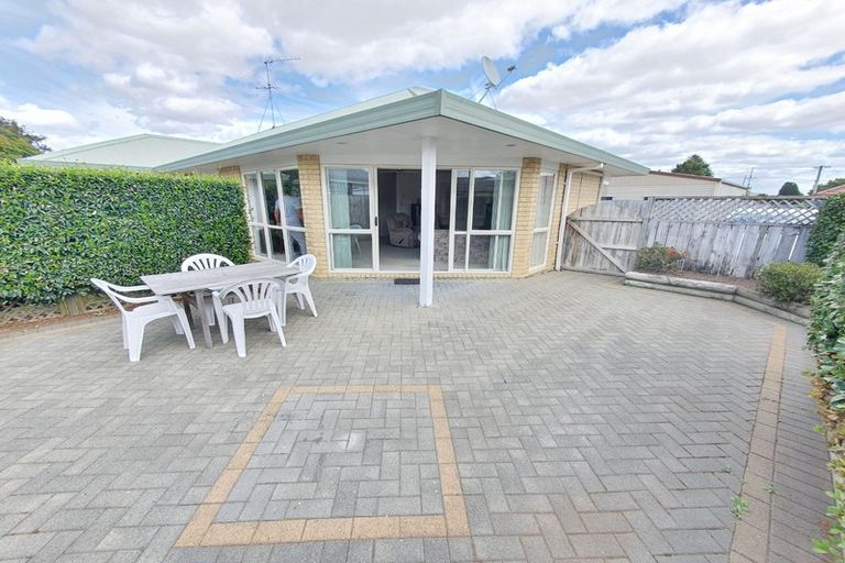 Photo of property in 43a Shirley Avenue, Papakura, 2110