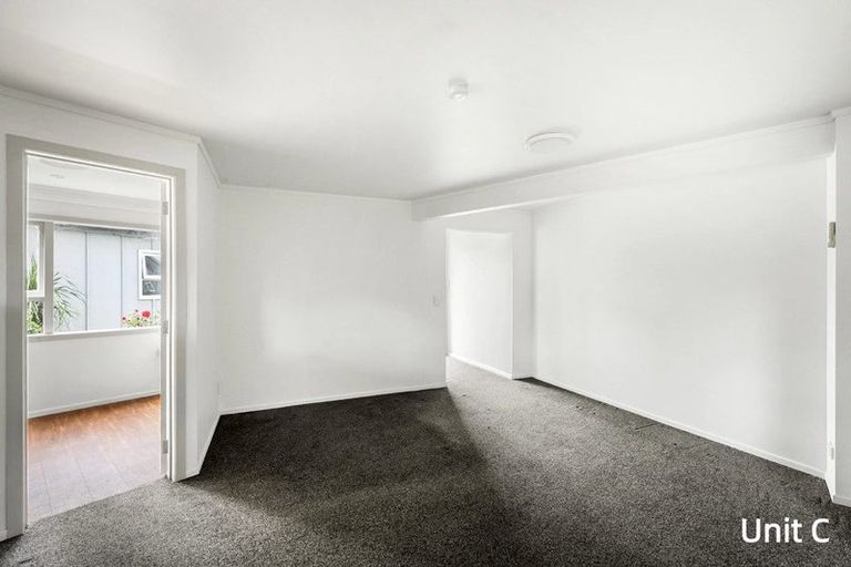 Photo of property in 22a Tramway Road, Beach Haven, Auckland, 0626