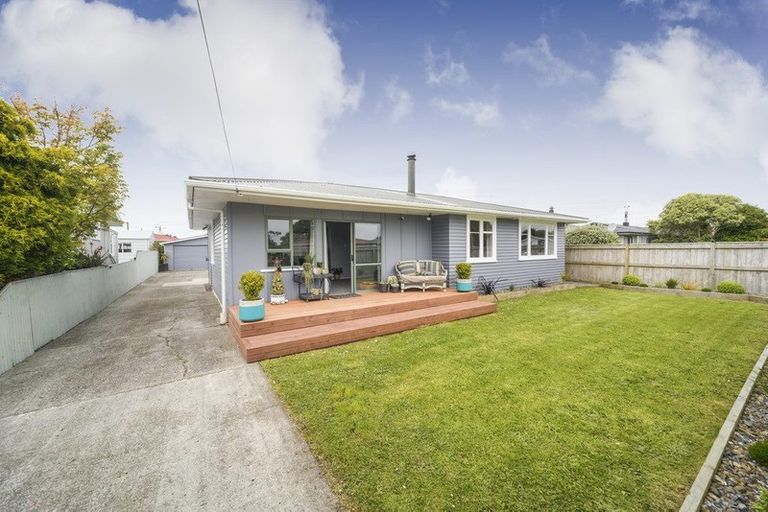 Photo of property in 79 Sutherland Crescent, Westbrook, Palmerston North, 4412