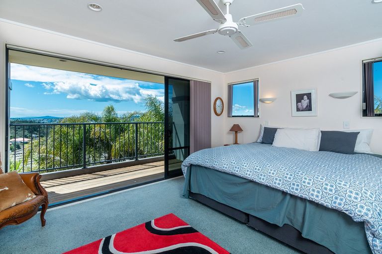 Photo of property in 16 San Lorenzo Rise, Henderson, Auckland, 0612