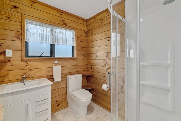 Photo of property in 8 Meadowstone Drive, Wanaka, 9305