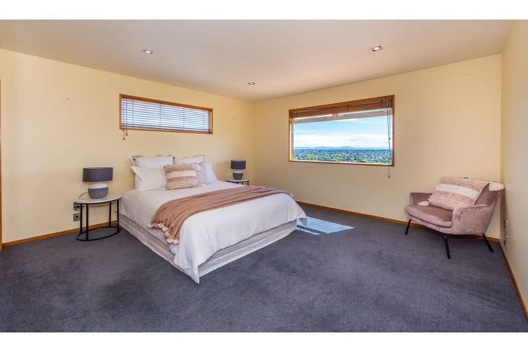 Photo of property in 19 Delhi Place, Cashmere, Christchurch, 8022