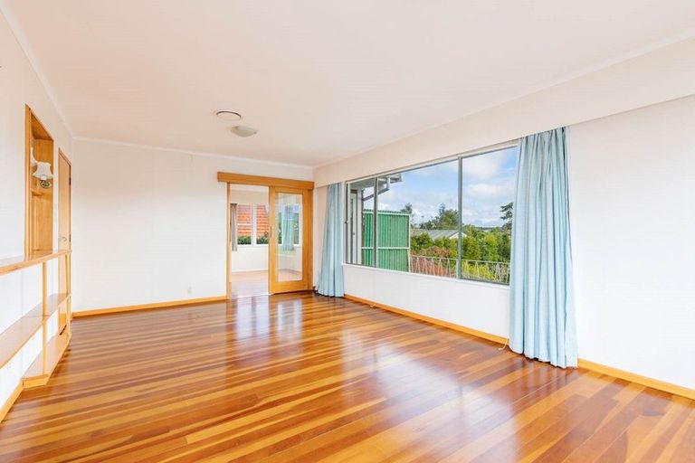Photo of property in 474 East Coast Road, Windsor Park, Auckland, 0630