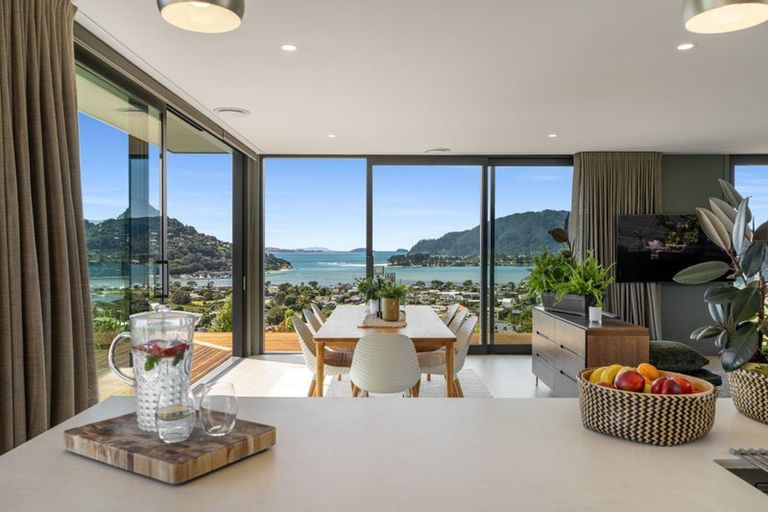 Photo of property in 7 Mason Rise, Tairua, 3508