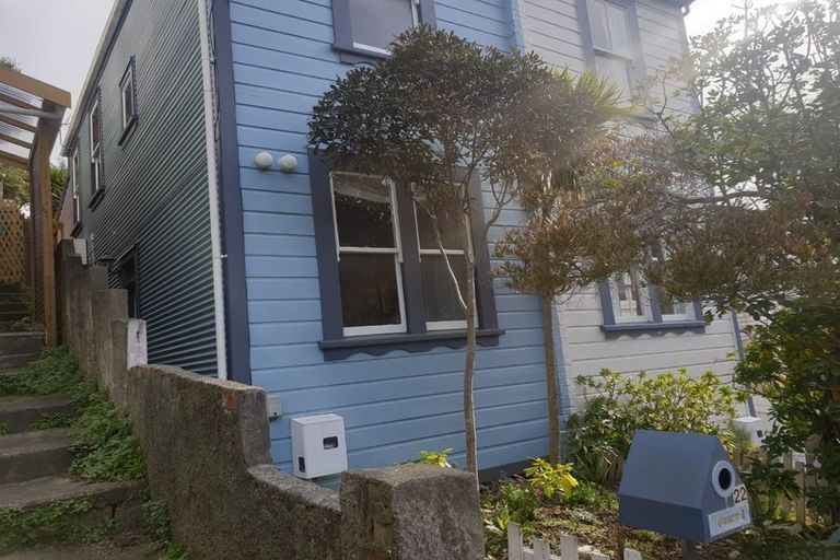 Photo of property in 22 Edinburgh Terrace, Berhampore, Wellington, 6023