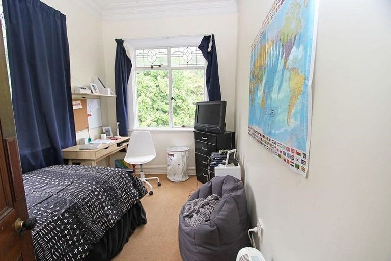 Photo of property in 1 Duchess Avenue, Dunedin Central, Dunedin, 9016