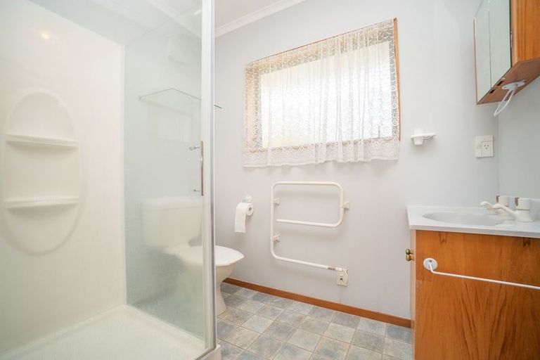 Photo of property in 5 Seville Court, Terrace End, Palmerston North, 4410