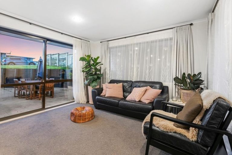 Photo of property in 92 Falcon Drive, Welcome Bay, Tauranga, 3112