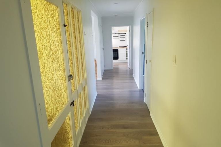 Photo of property in 129 Awaroa Road, Helensville, 0800