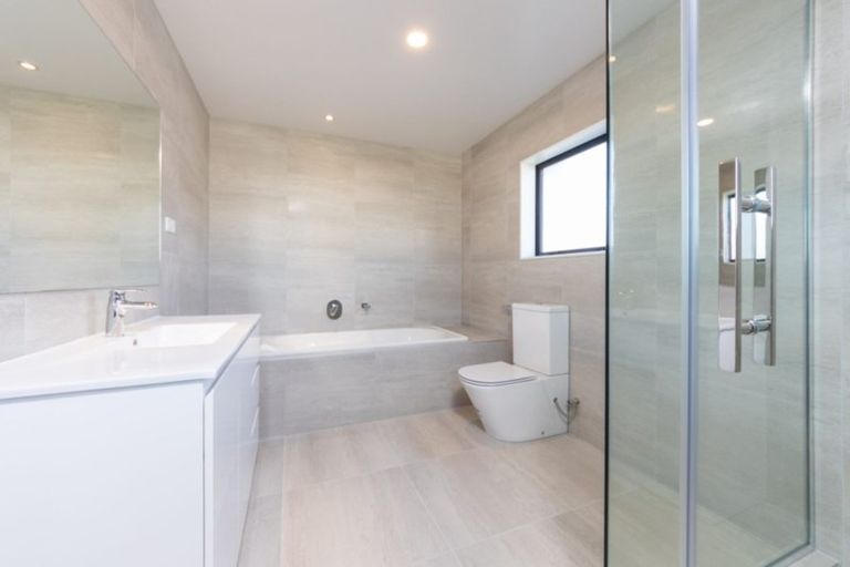 Photo of property in 6 Moko Lane, Greenhithe, Auckland, 0632