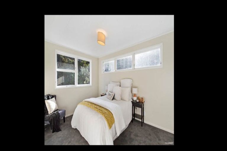 Photo of property in 1/7 Odette Road, Totara Vale, Auckland, 0629