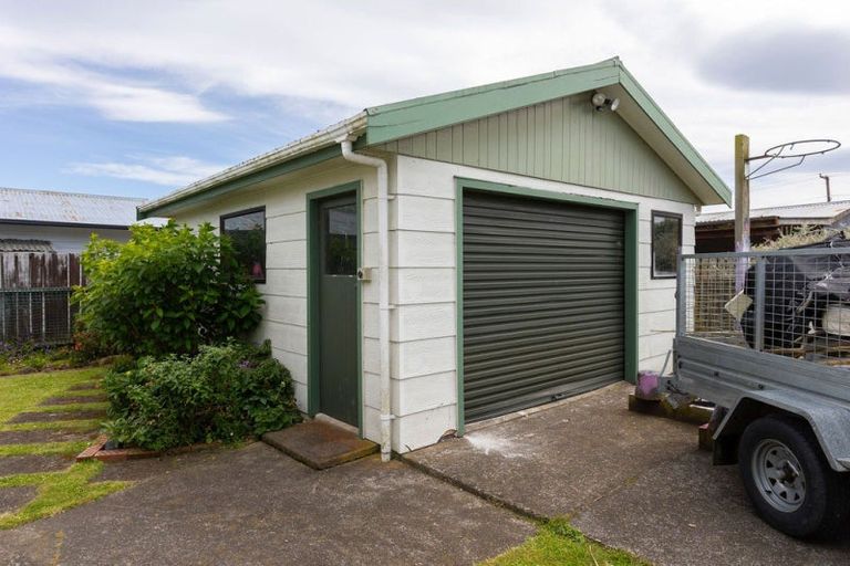 Photo of property in 27a Smith Street, Dannevirke, 4930