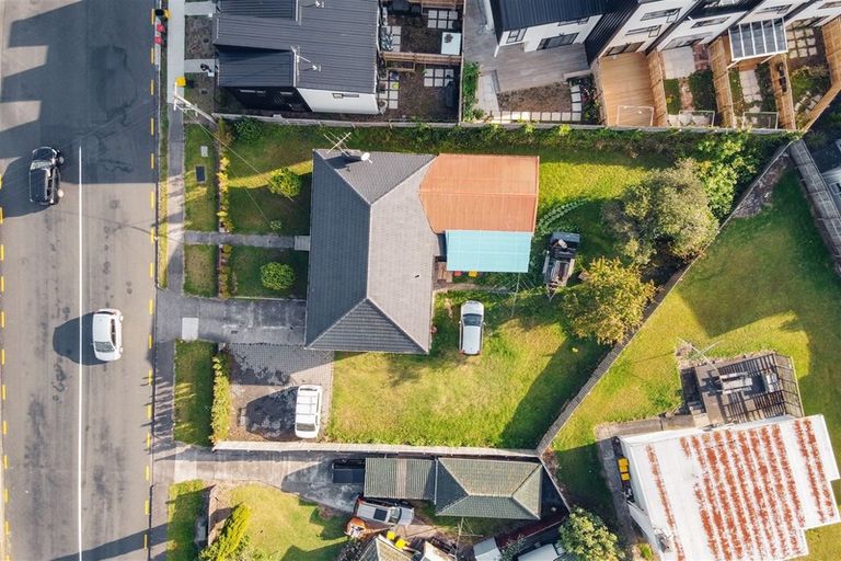 Photo of property in 68 Delta Avenue, New Lynn, Auckland, 0600