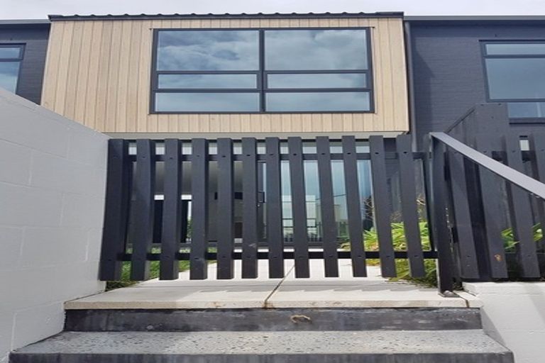 Photo of property in 244 Hobsonville Point Road, Hobsonville, Auckland, 0616