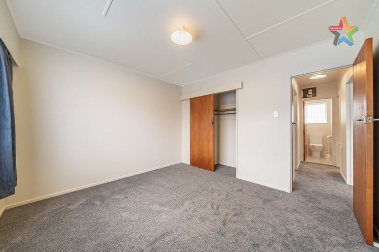 Photo of property in 293a Wellington Road, Wainuiomata, Lower Hutt, 5014