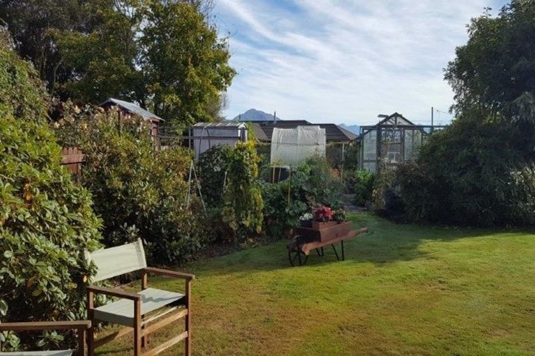 Photo of property in 15 Reid Avenue, Luggate, Cromwell, 9383