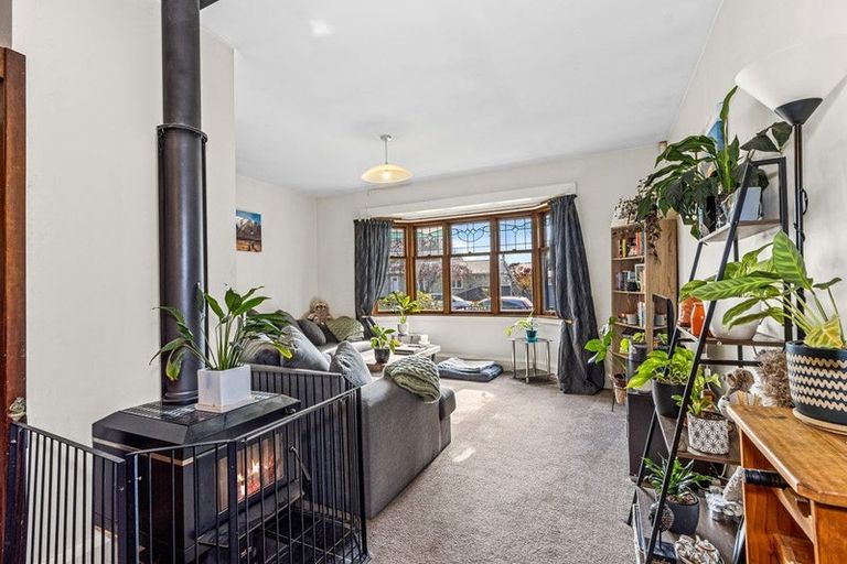 Photo of property in 43 Lindsay Street, St Albans, Christchurch, 8014