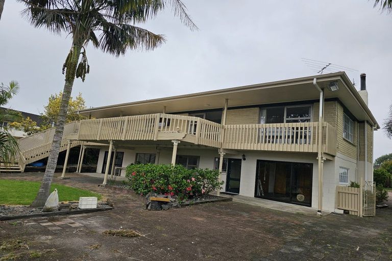 Photo of property in 18a Carnoustie Drive, Wattle Downs, Auckland, 2103