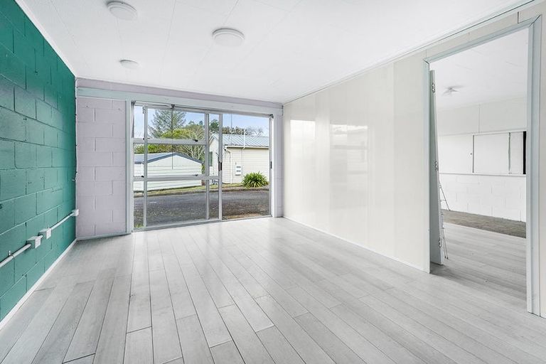 Photo of property in 21 Acacia Crescent, Glenview, Hamilton, 3206