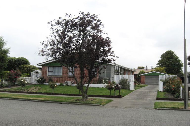 Photo of property in 70 Toorak Avenue, Avonhead, Christchurch, 8042