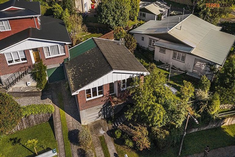 Photo of property in 4a Deller Grove, Silverstream, Upper Hutt, 5019