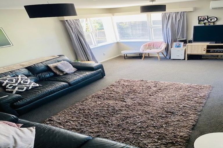 Photo of property in 268 Main North Road, Redwood, Christchurch, 8051