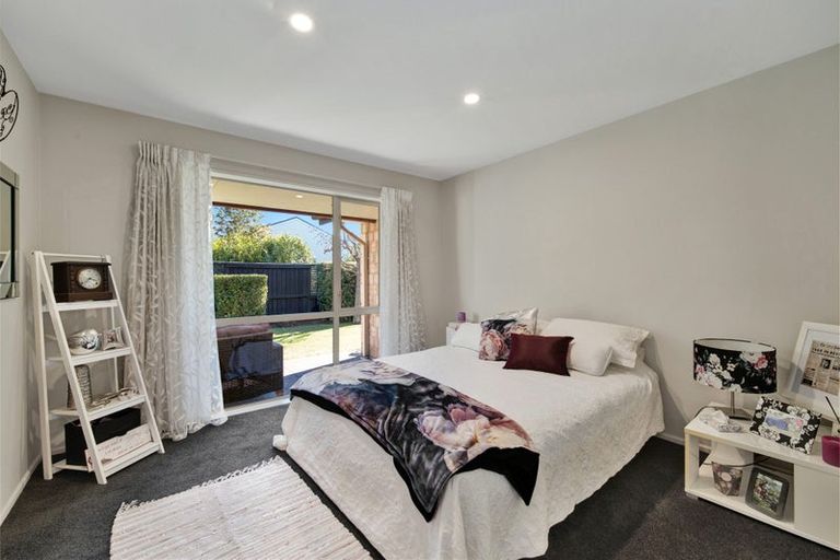 Photo of property in 20 Oxford Road, Rangiora, 7400
