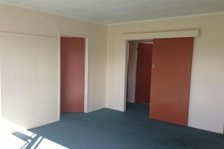 Photo of property in 2/8 Margaret Road, Papatoetoe, Auckland, 2025