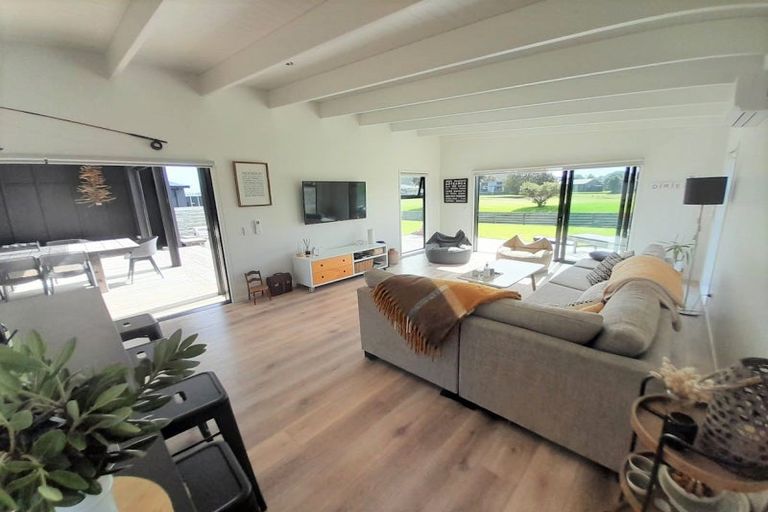 Photo of property in 143 Ngaio Drive, Matarangi, Whitianga, 3592