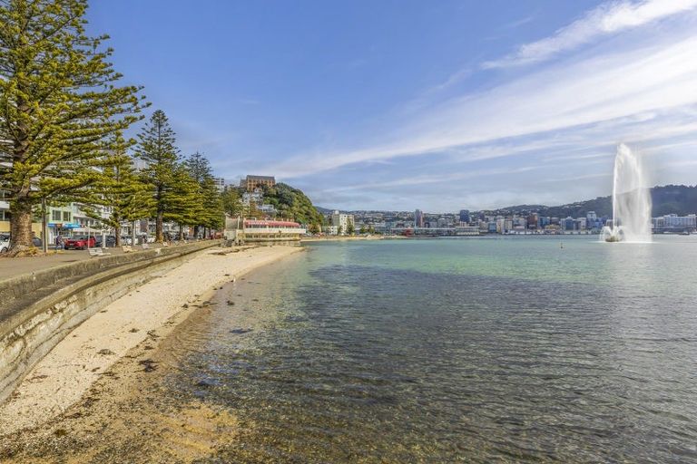 Photo of property in Wharenui Apartments, 274 Oriental Parade, Oriental Bay, Wellington, 6011