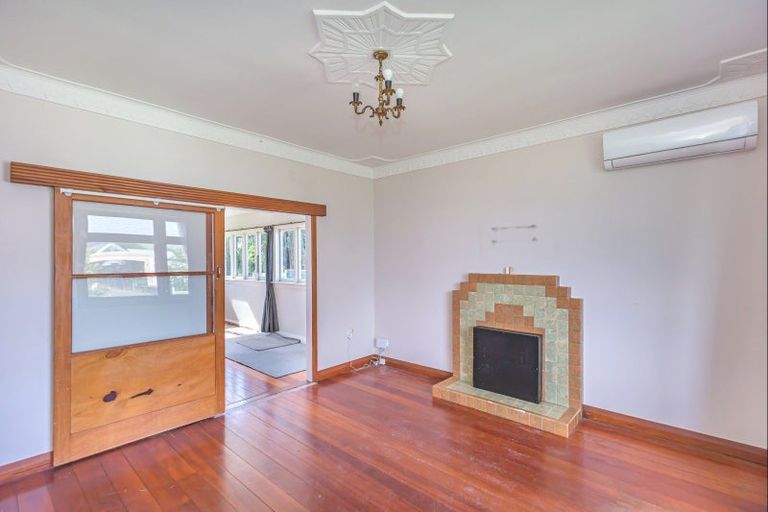 Photo of property in 29 Bristol Street, Levin, 5510