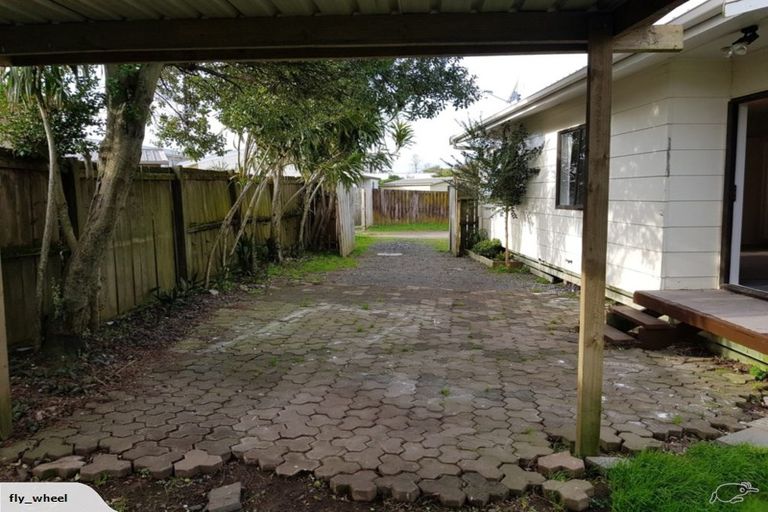 Photo of property in 1/34 Maplesden Drive, Clendon Park, Auckland, 2103