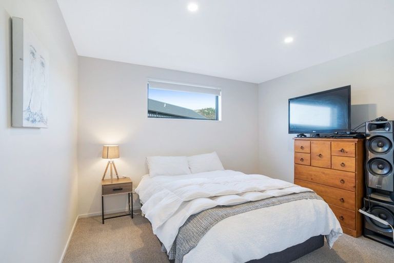 Photo of property in 3 Mount Creighton Crescent, Wanaka, 9305