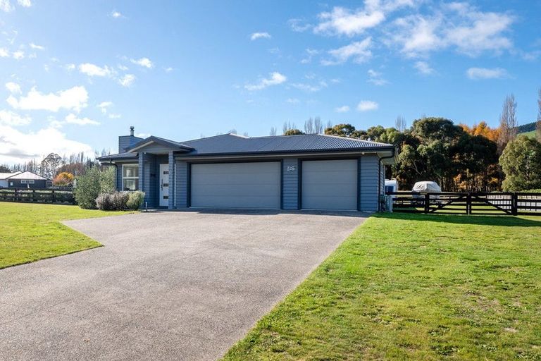 Photo of property in 6/500 Kinloch Road, Kinloch, Taupo, 3377