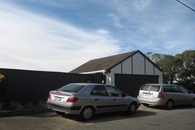 Photo of property in 19 Espin Crescent, Karori, Wellington, 6012