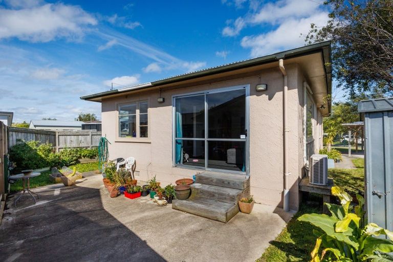 Photo of property in 24 Leeds Street, Milson, Palmerston North, 4414