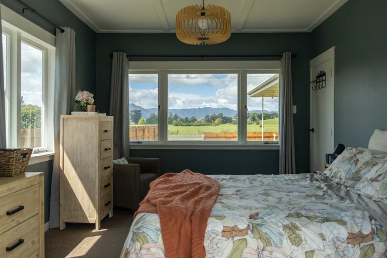 Photo of property in 28 Ngarua Road, Waitoa, 3310