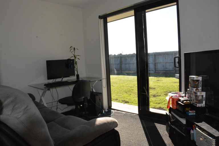 Photo of property in 3 Ta Paora Drive, Bell Block, New Plymouth, 4312