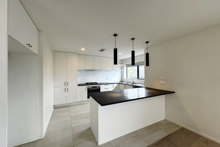 Photo of property in 13a Blue Way, Glendene, Auckland, 0602