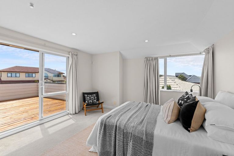 Photo of property in 2/46 Orlando Crescent, Waimairi Beach, Christchurch, 8083