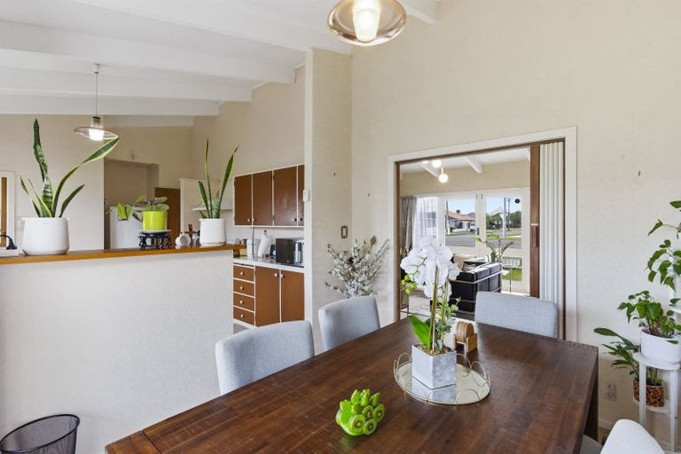 Photo of property in 556 Queen Street East, Levin, 5510