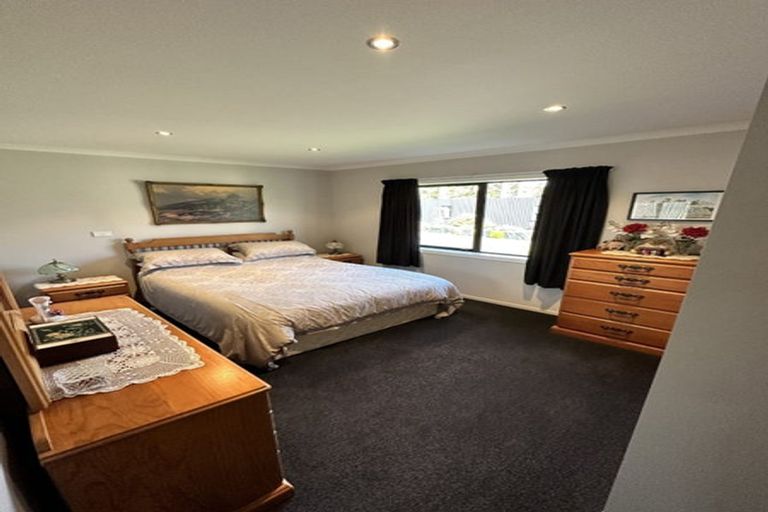 Photo of property in 2 Joll Street, Waitara, 4383