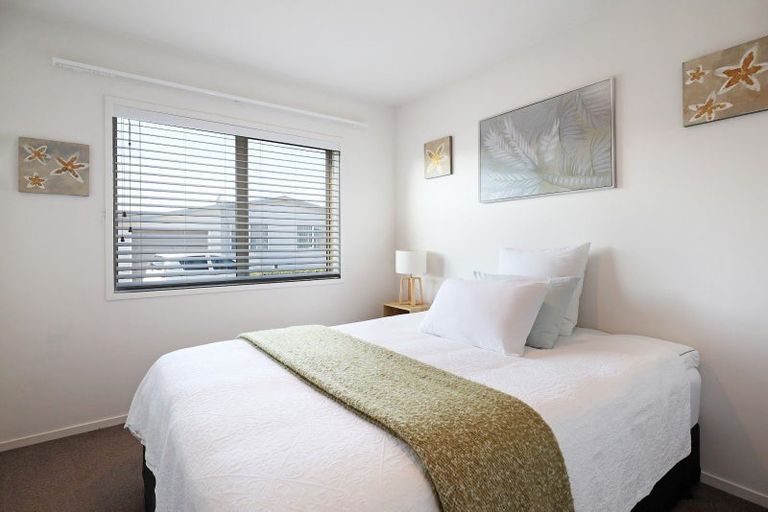 Photo of property in 11 Kamahi Crescent, Papamoa Beach, Papamoa, 3118