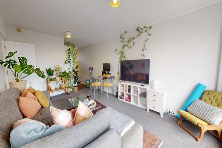 Photo of property in 12/4 Claremont Grove, Mount Victoria, Wellington, 6011