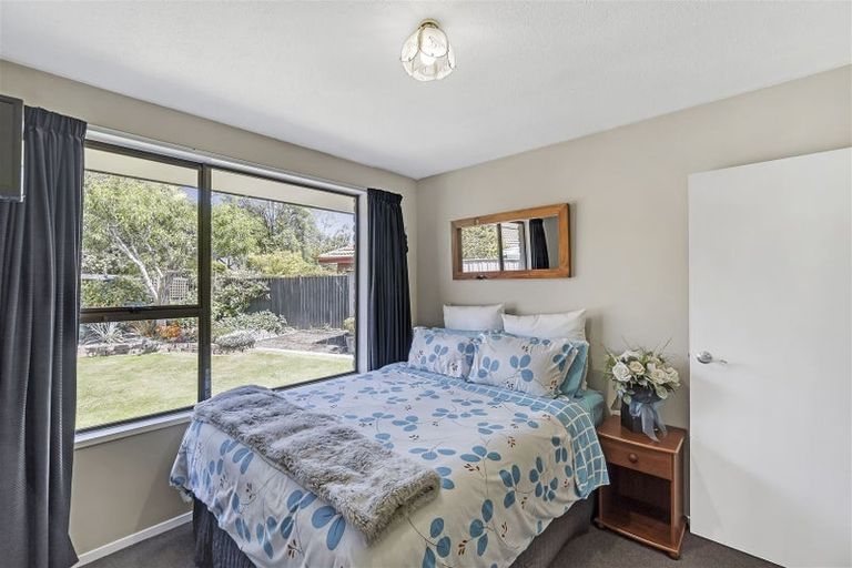 Photo of property in 31 Karnak Crescent, Russley, Christchurch, 8042