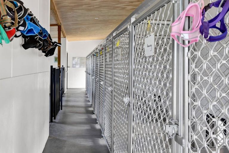 Photo of property in 242 Tawhiti Road, Hawera, 4672