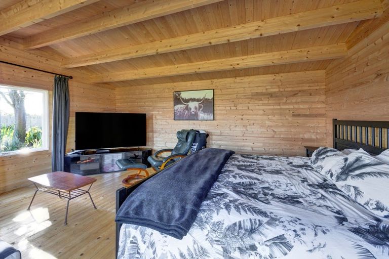 Photo of property in 14 Barclay Road, Okaiawa, Hawera, 4671